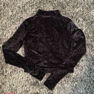 Lululemon Crushed Velvet Crop Top - 6